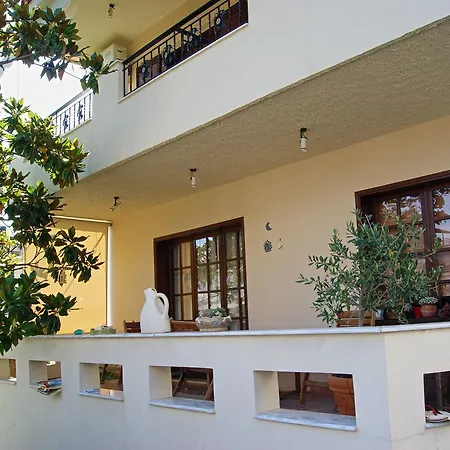 Aparthotel Iliotropio Loutra Edipsou (Evia)